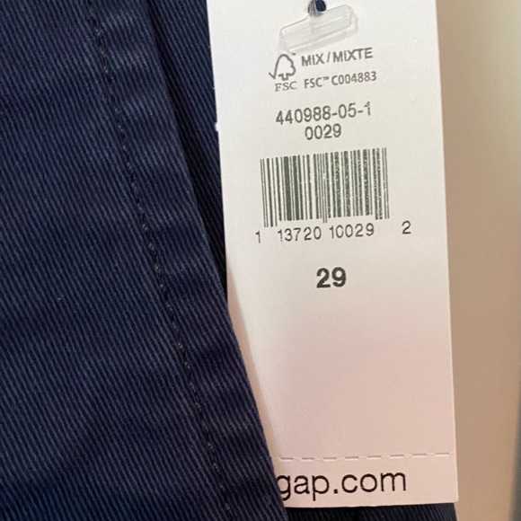 Gap Men’s navy 12 inch shorts - 29 waist - Picture 5 of 8